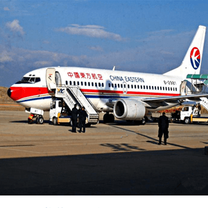 上海虹桥机场货运航空快运业稳步发展的原因是什么？